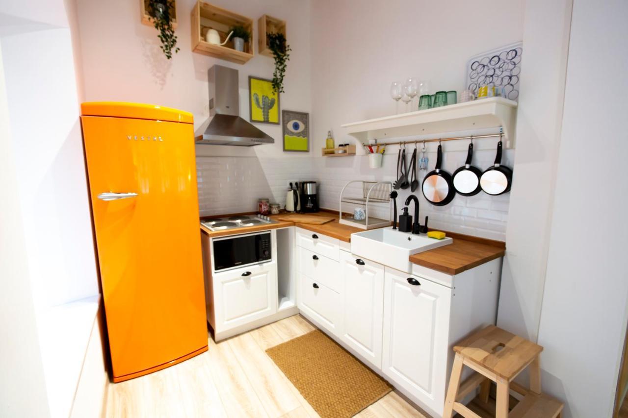 Flats Company Ajda Apartment Istanbul Eksteriør bilde